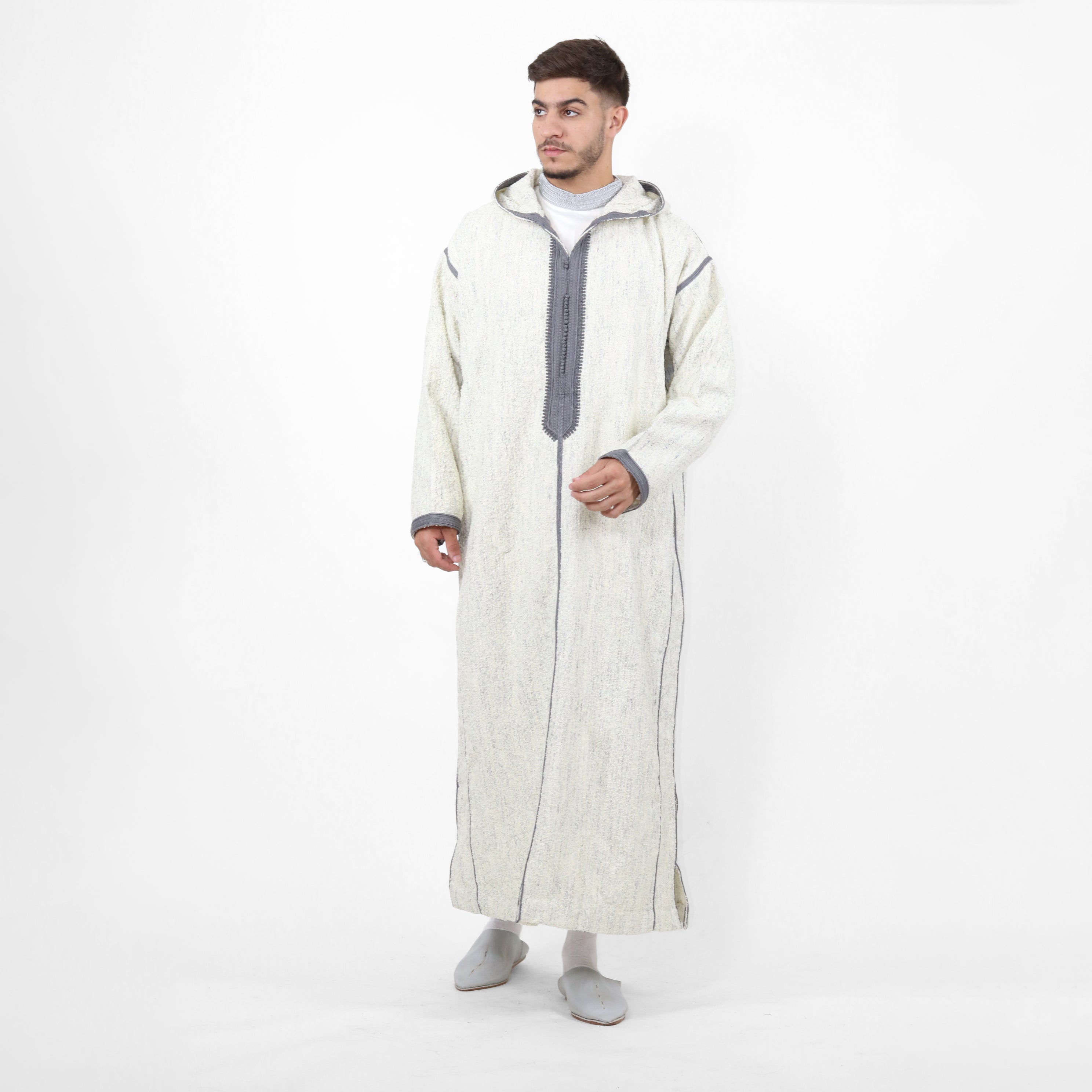 Sahara Serenity Trendy Embroidered Long sleeve Hooded Thobe